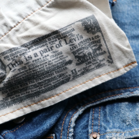 Levi's 501 High Rise Short - Picture 8 of 8